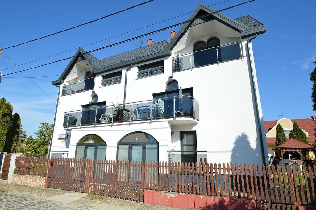 Hotel Nora Haz Hajdúszoboszló Zewnętrze zdjęcie
